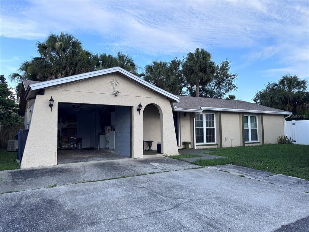 10102 MISSY COURT TAMPA, FL 33615