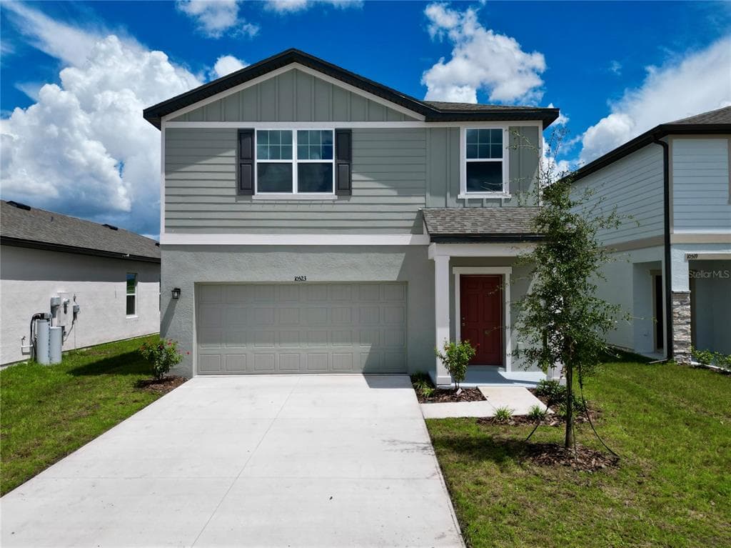 10523 CURVING CREEK LOOP PARRISH, FL 34219