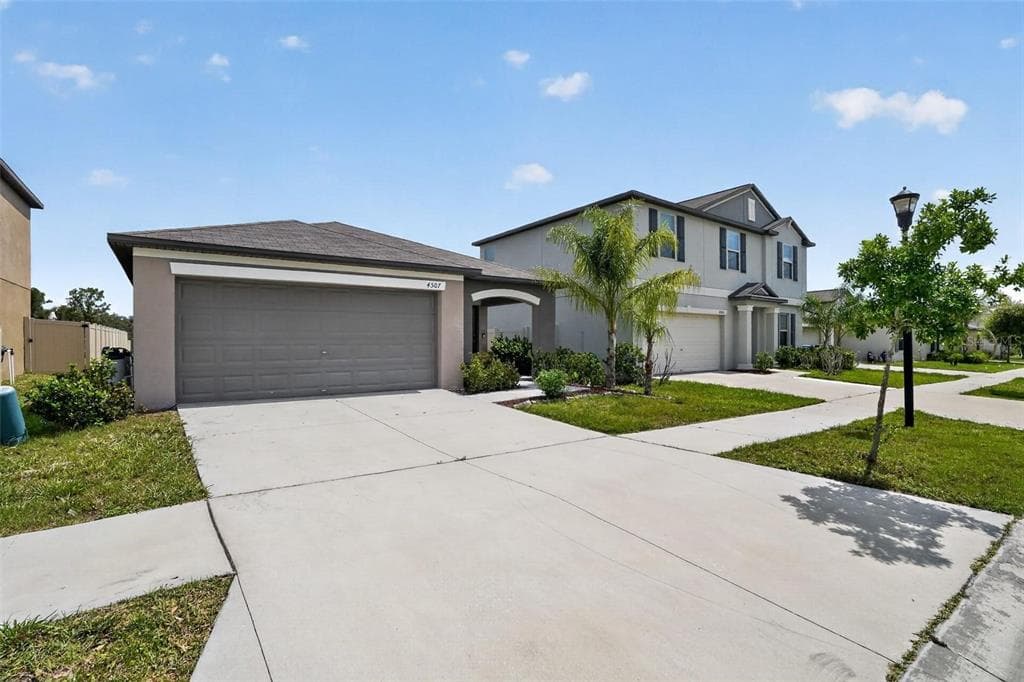 4507 ETERNAL PRINCE DRIVE SUN CITY CENTER, FL 33573