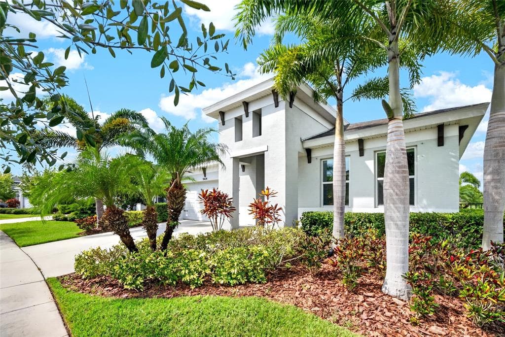 5424 SILVER SUN DRIVE APOLLO BEACH, FL 33572