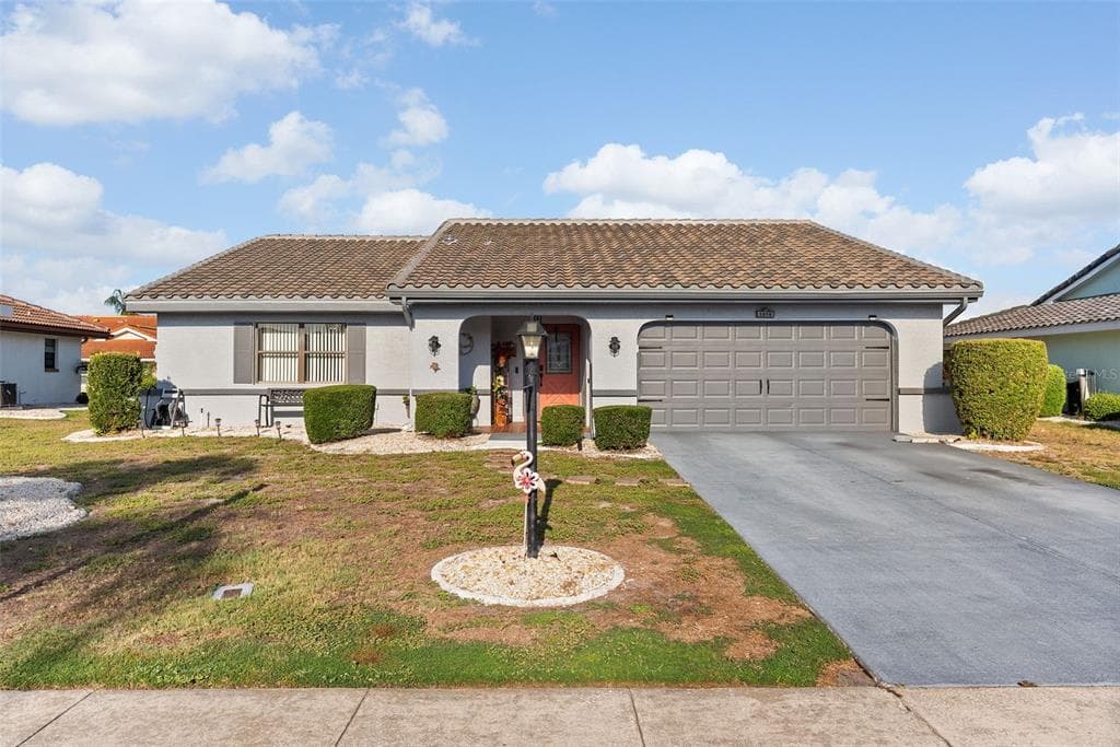 1816 GRANVILLE LANE SUN CITY CENTER, FL 33573