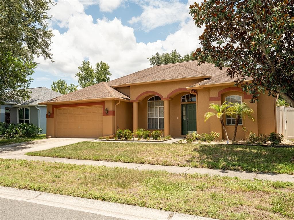 10501 ASHLEY OAKS DRIVE