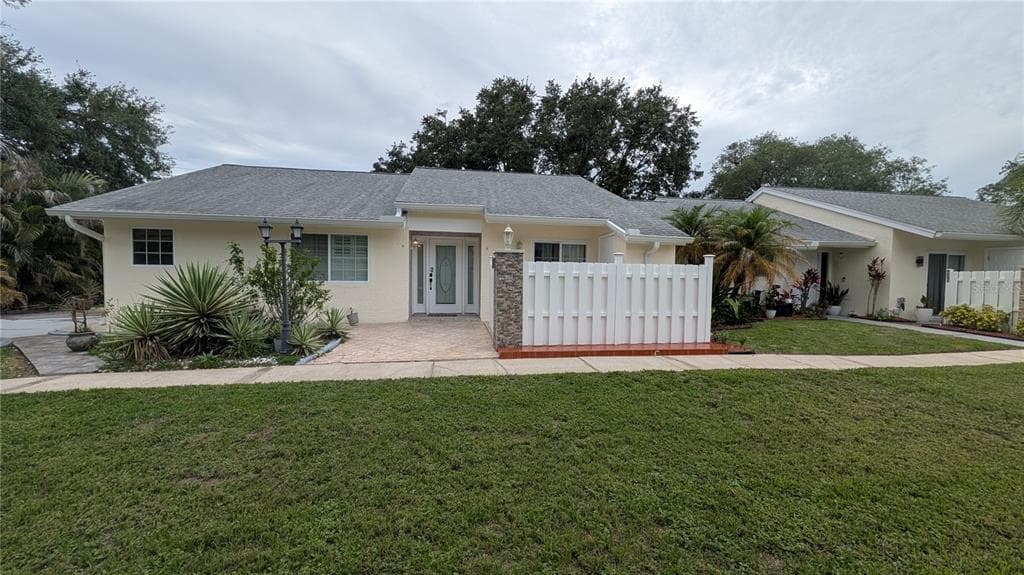 4000 POINCIANA COURT PALM HARBOR, FL 34684
