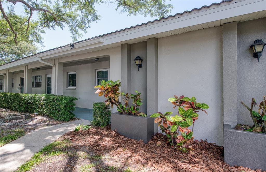 11200 102ND AVENUE UNIT 18 SEMINOLE, FL 33778