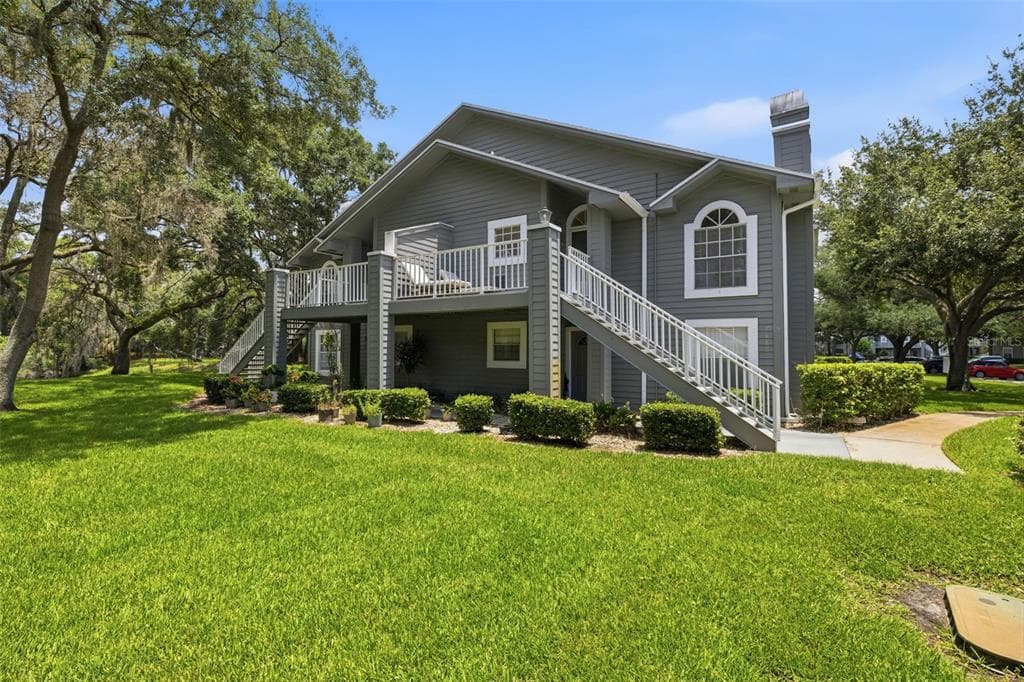 11844 SKYLAKE PLACE TAMPA, FL 33617