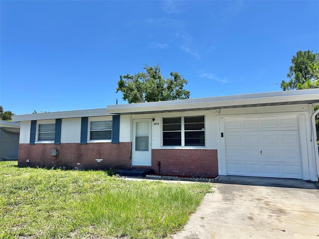 8574 94TH AVENUE SEMINOLE, FL 33777