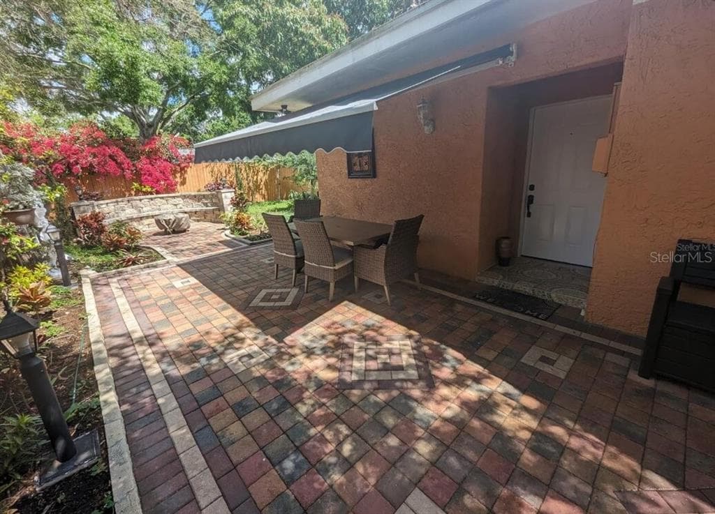 1602 AMBERLEA DRIVE S DUNEDIN, FL 34698