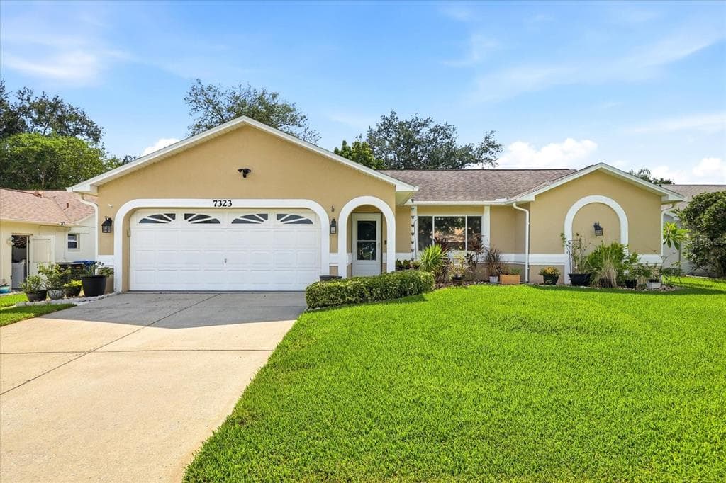 7323 SKYVIEW AVENUE NEW PORT RICHEY, FL 34653