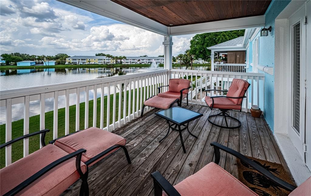 149 SEAHORSE DRIVE SE UNIT H ST PETERSBURG, FL 33705