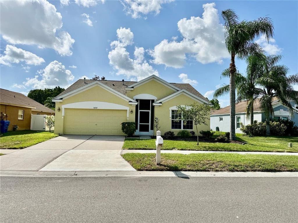 30747 BURLEIGH DRIVE WESLEY CHAPEL, FL 33543