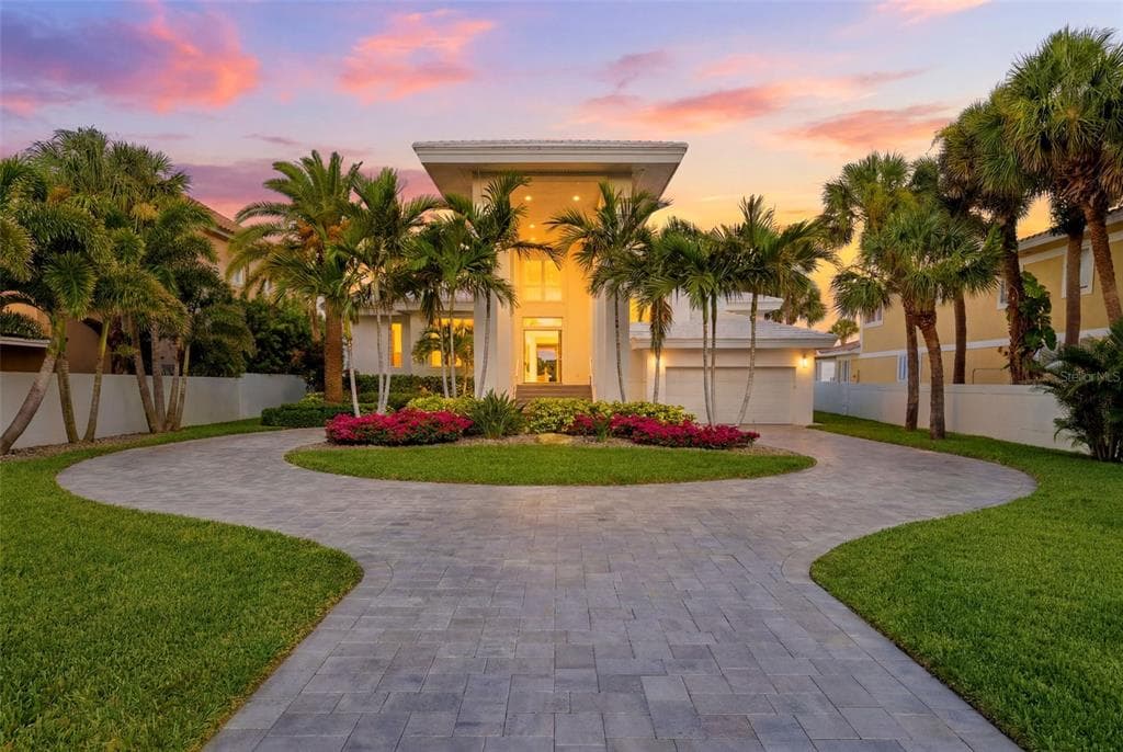 1480 GULF BOULEVARD BELLEAIR BEACH, FL 33786