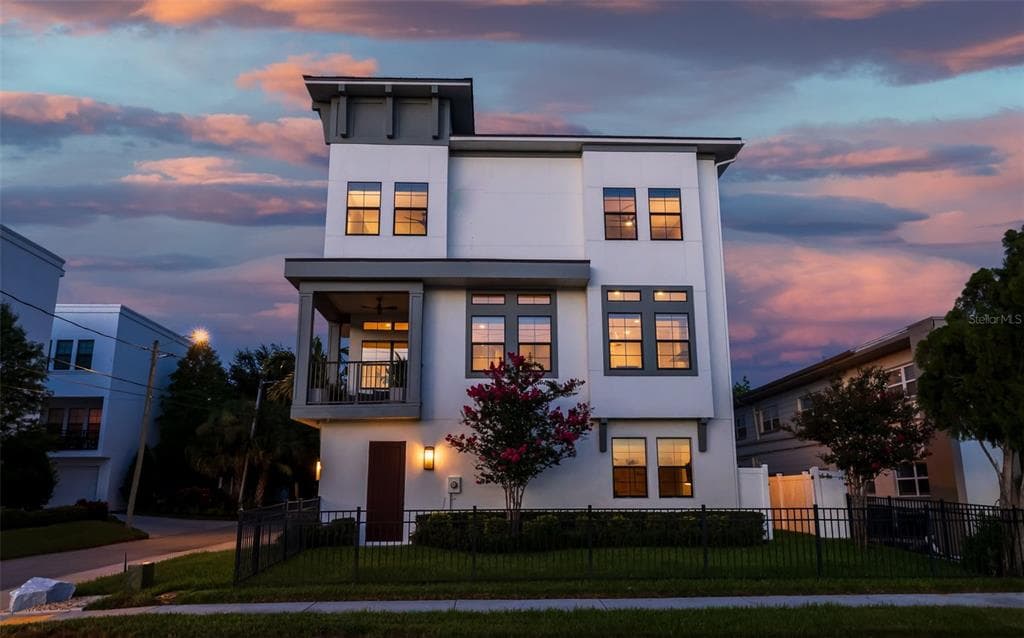 1815 5TH STREET N ST PETERSBURG, FL 33704