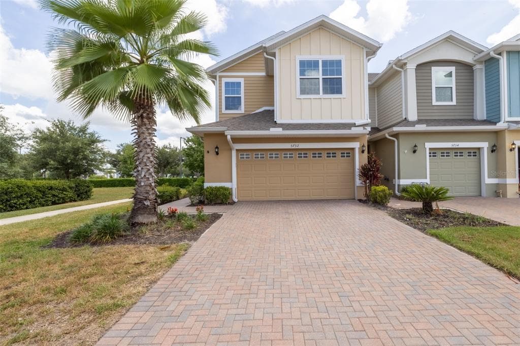 5732 SPOTTED HARRIER WAY LITHIA, FL 33547