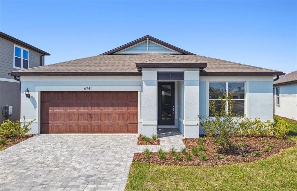 6741 MICHAEL FAVOR WAY WESLEY CHAPEL, FL 33545