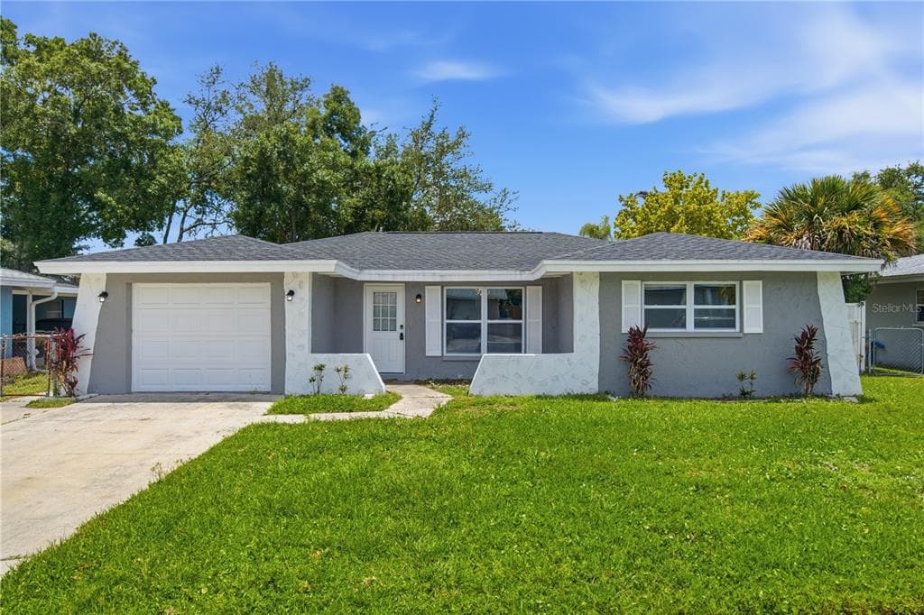 1811 FOREST DRIVE OLDSMAR, FL 34677