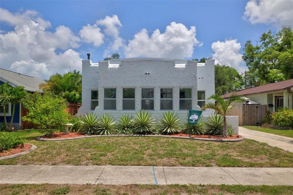 2326 4TH AVENUE N ST PETERSBURG, FL 33713