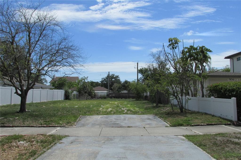 508 E DAVIS BOULEVARD TAMPA, FL 33606