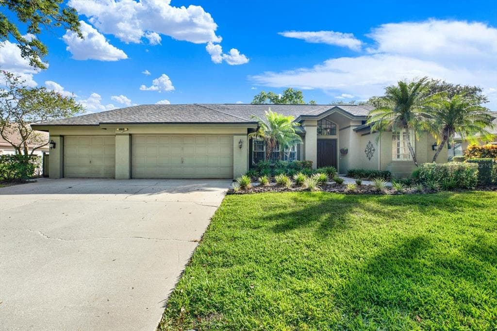 631 HOUSE WREN CIRCLE PALM HARBOR, FL 34683