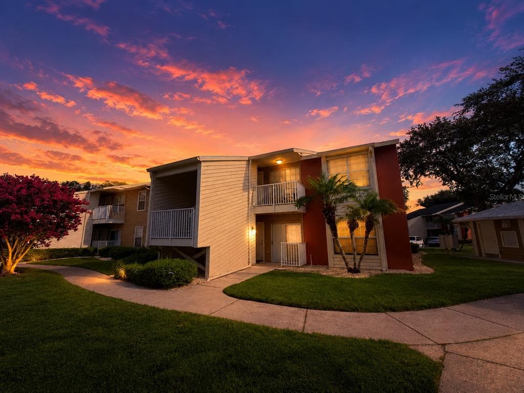 203 LAKE PARSONS GREEN UNIT 108 BRANDON, FL 33511