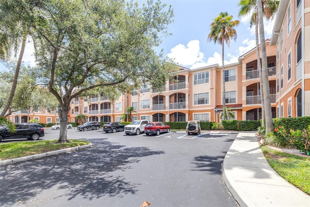 5000 CULBREATH KEY WAY UNIT 1-309 TAMPA, FL 33611