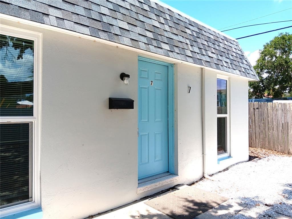 885 BELTREES STREET UNIT 7