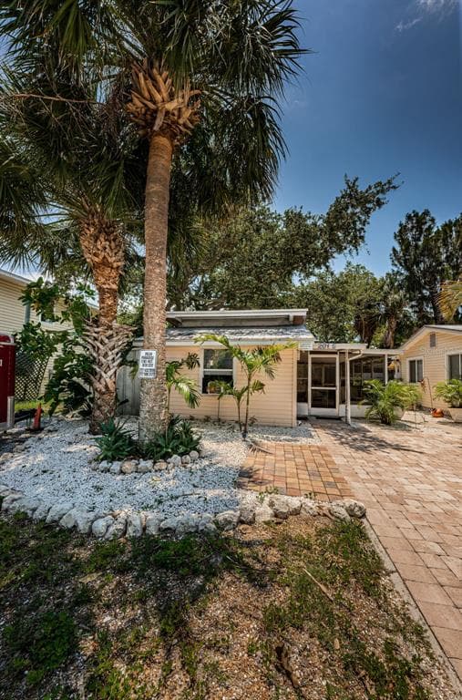 201.5 7TH AVENUE INDIAN ROCKS BEACH, FL 33785