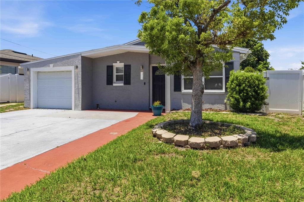 2713 W BRADDOCK STREET TAMPA, FL 33607