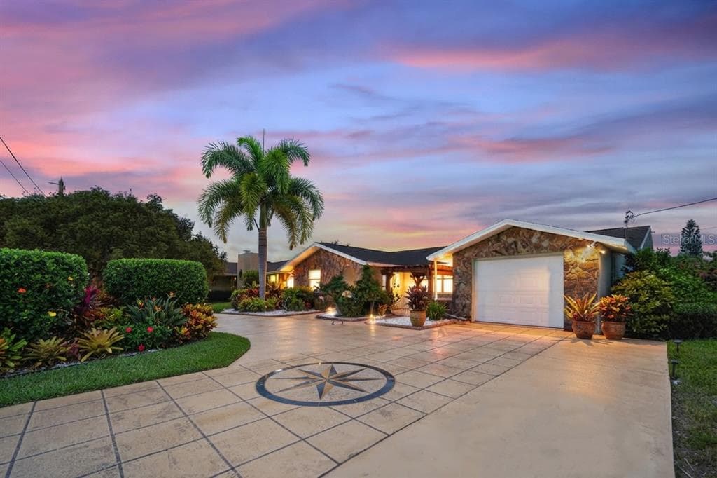 8542 BETTY STREET PORT RICHEY, FL 34668