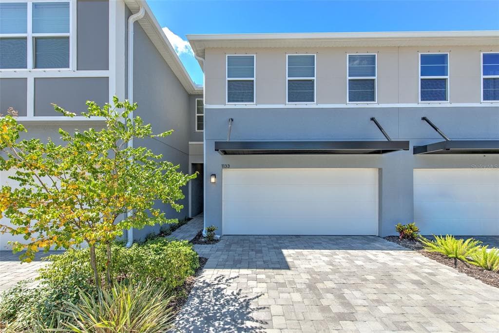 1133 CREEK VALLEY COURT BRANDON, FL 33511