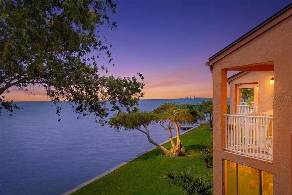 7400 SUNSHINE SKYWAY LANE S UNIT 126 ST PETERSBURG, FL 33711