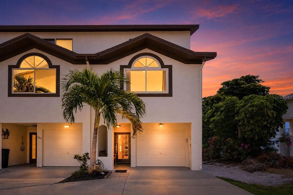 367 MADEIRA CIRCLE TIERRA VERDE, FL 33715