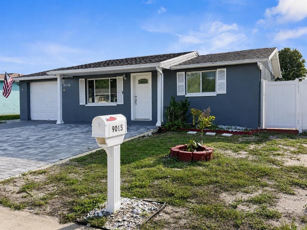 9015 PROSPERITY LANE PORT RICHEY, FL 34668