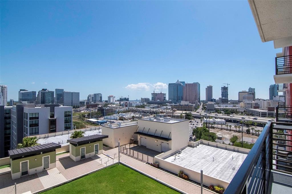 1120 E KENNEDY BOULEVARD UNIT 1211