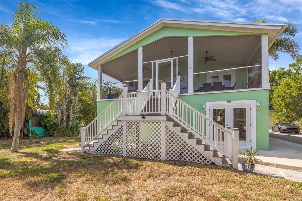 815 2ND AVENUE NW RUSKIN, FL 33570