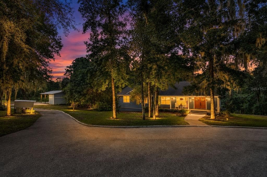 4243 NANCY CREEK BOULEVARD BROOKSVILLE, FL 34602