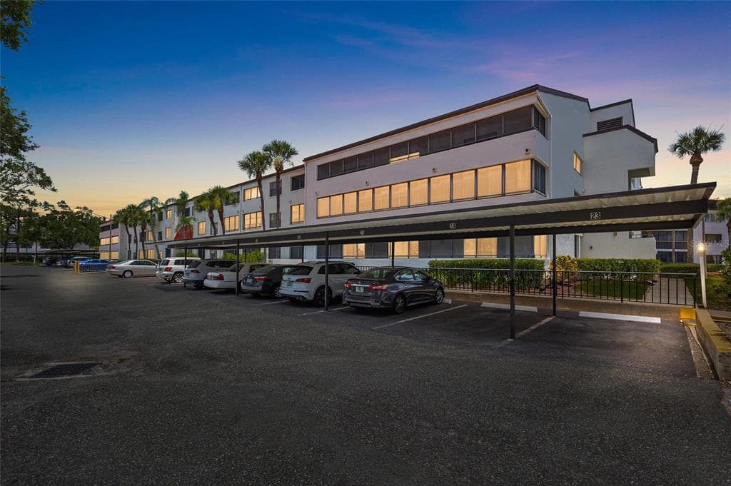2587 COUNTRYSIDE BOULEVARD UNIT 6110 CLEARWATER, FL 33761