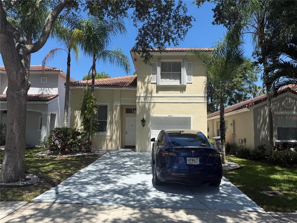 6711 GREEN ISLAND CIRCLE LAKE WORTH, FL 33463
