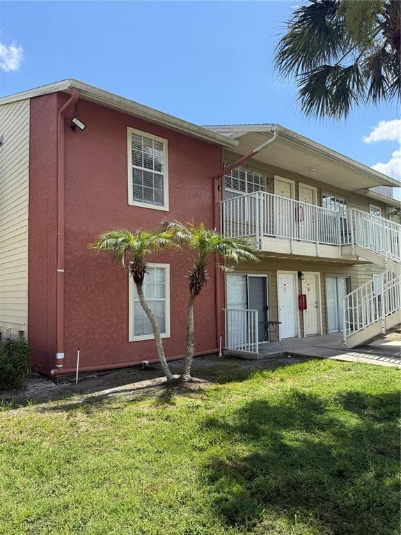 220 LAKE PARSONS GREEN UNIT 205 BRANDON, FL 33511
