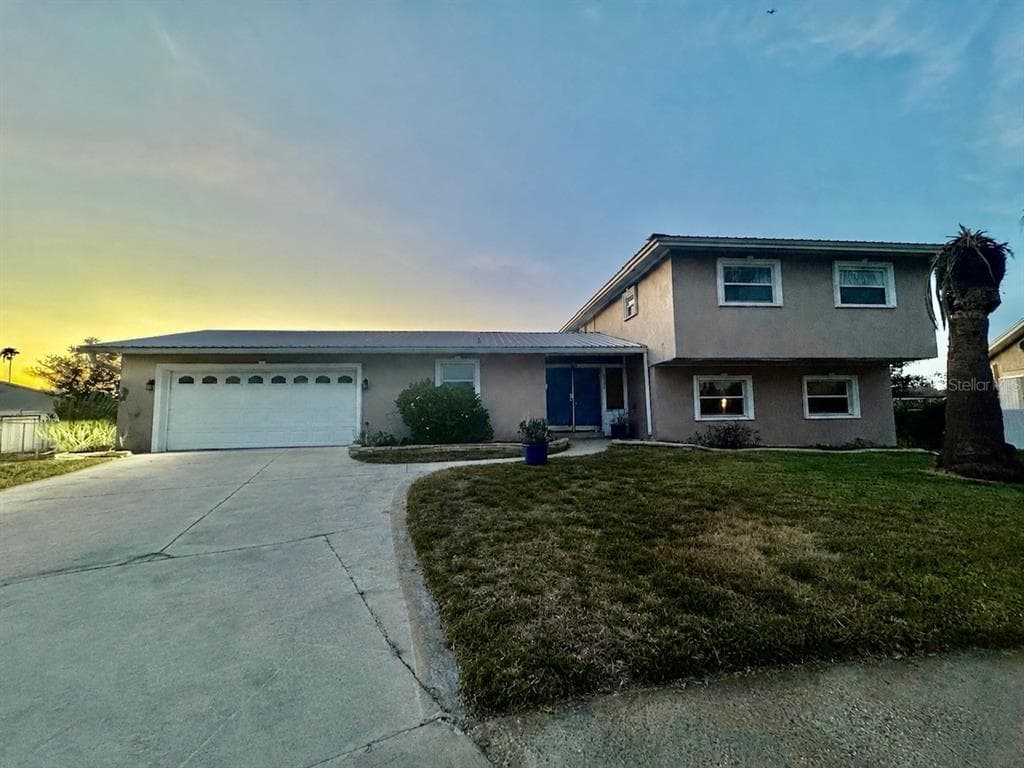 8725 PALISADES DRIVE TAMPA, FL 33615