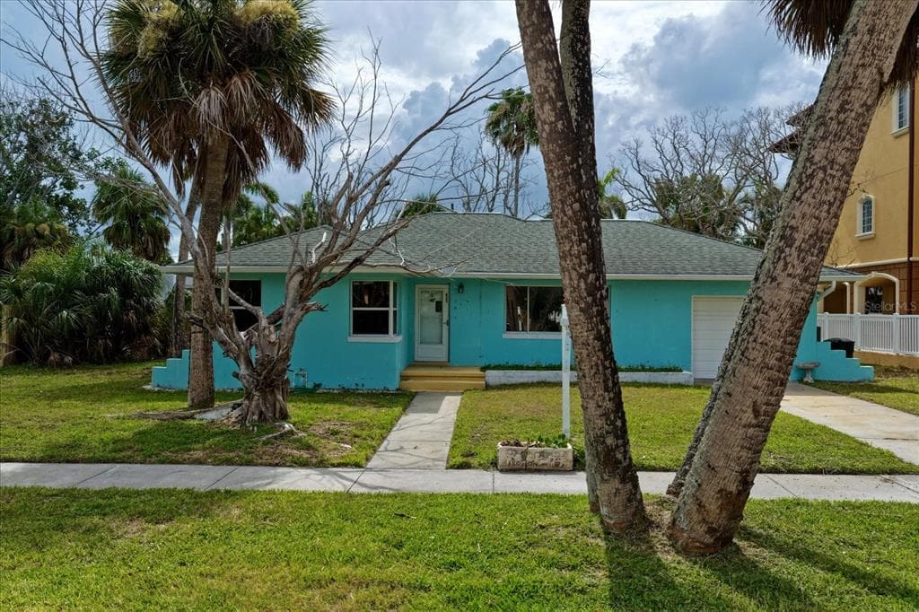 835 BRUCE AVENUE CLEARWATER BEACH, FL 33767