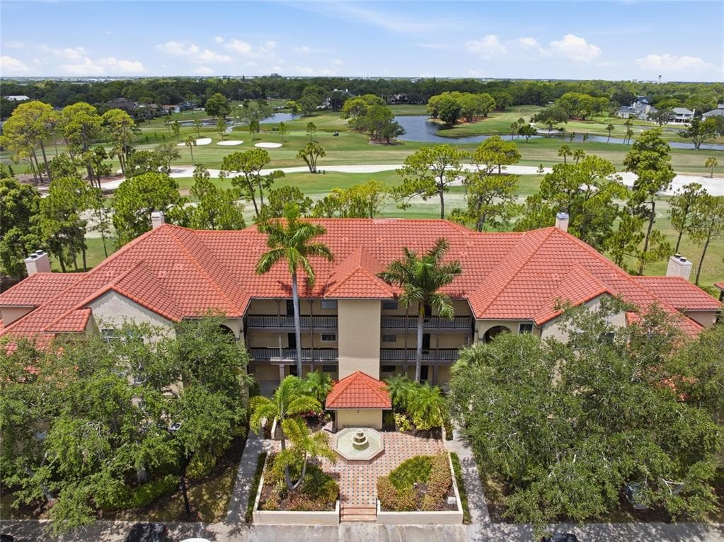 2400 FEATHER SOUND DRIVE UNIT 313 CLEARWATER, FL 33762