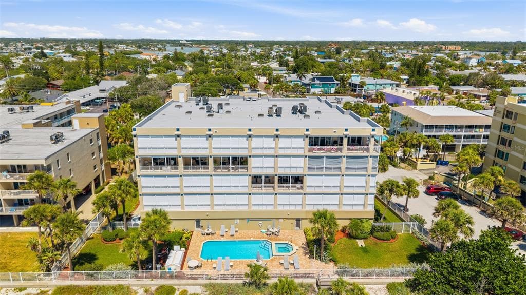 2 15TH AVENUE UNIT 401 INDIAN ROCKS BEACH, FL 33785