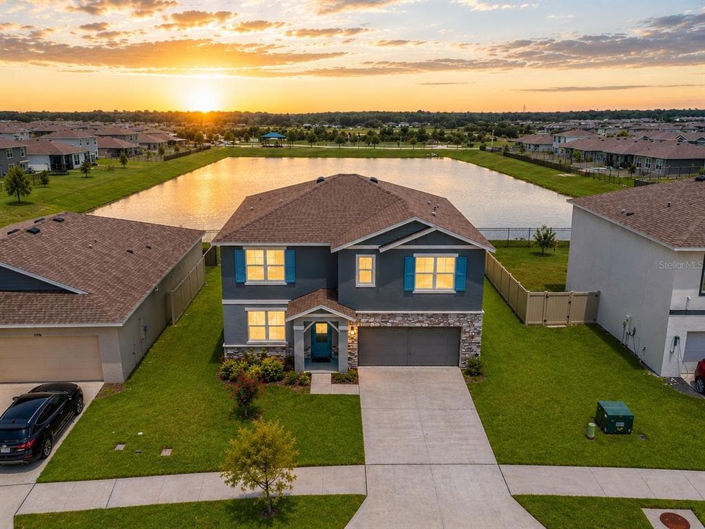 9728 CRESCENT RAY DRIVE WESLEY CHAPEL, FL 33545