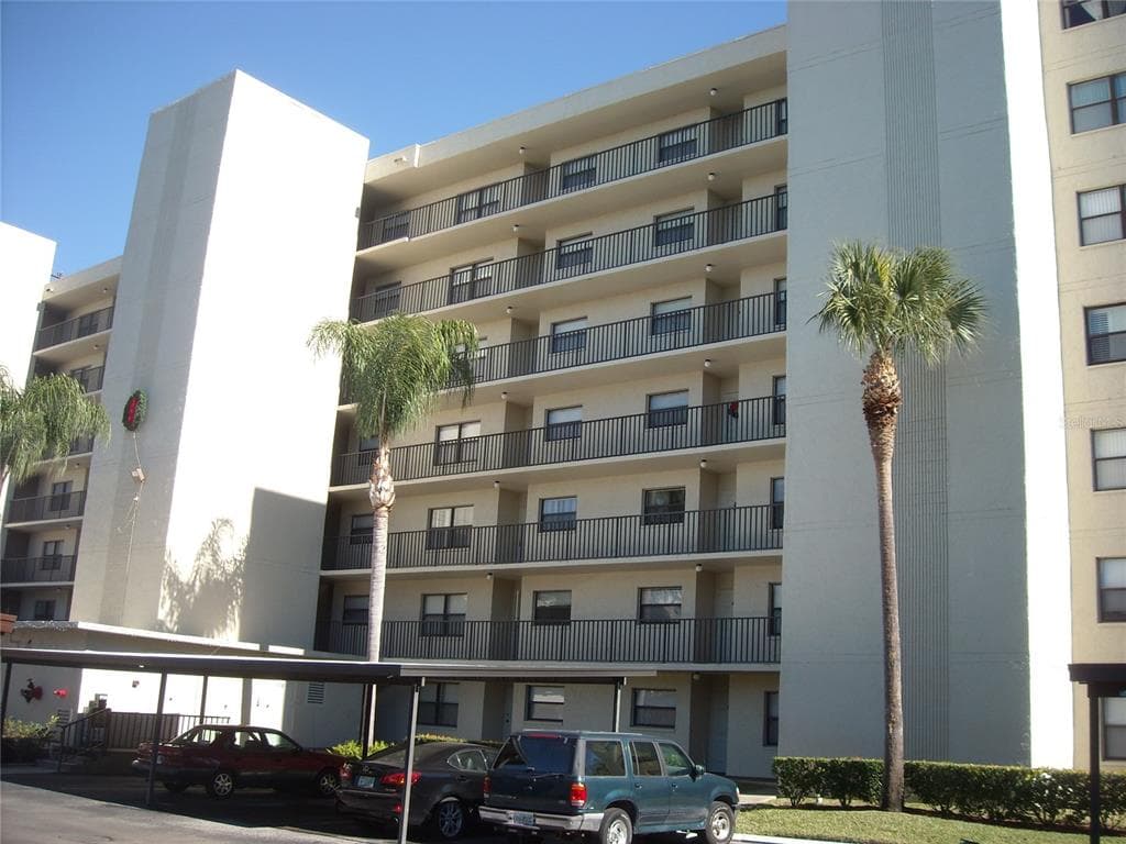 800 COVE CAY DRIVE UNIT 3F CLEARWATER, FL 33760