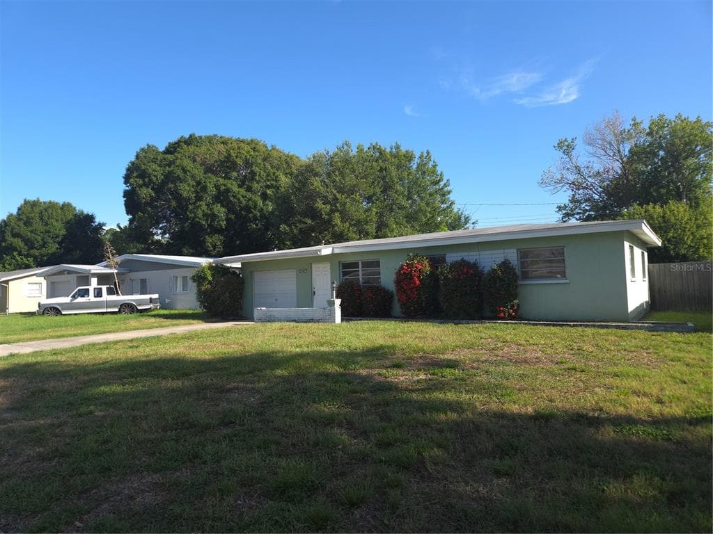 2913 ENGLEWOOD DRIVE LARGO, FL 33771
