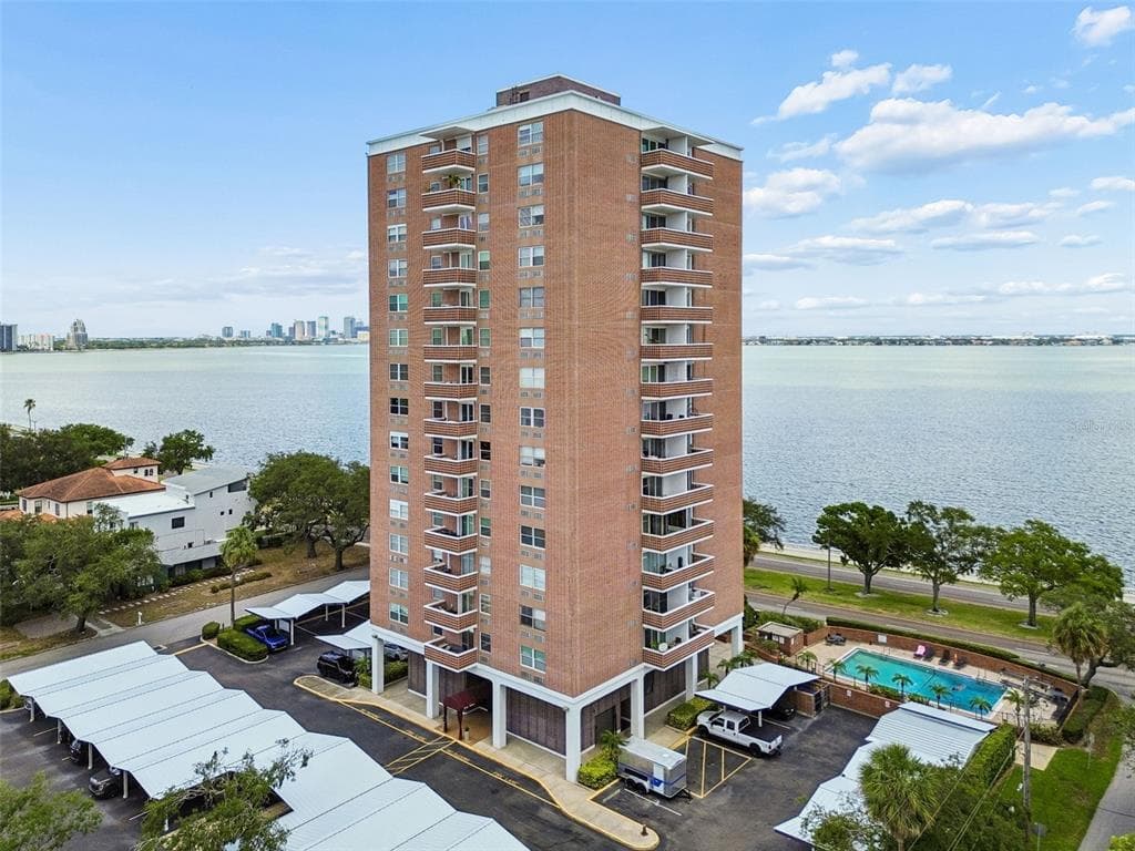 4015 BAYSHORE BOULEVARD UNIT 7D TAMPA, FL 33611