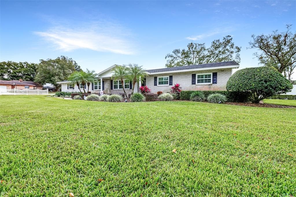 2404 GIBSONIA GALLOWAY ROAD LAKELAND, FL 33810