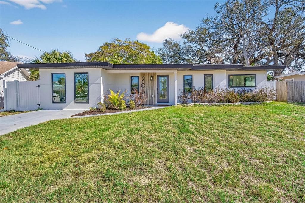 203 DRIFTWOOD DRIVE W PALM HARBOR, FL 34683