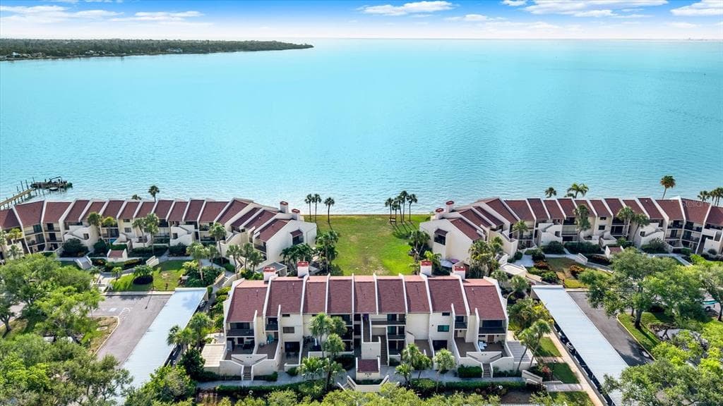 7530 SUNSHINE SKYWAY LANE S UNIT P7 ST PETERSBURG, FL 33711