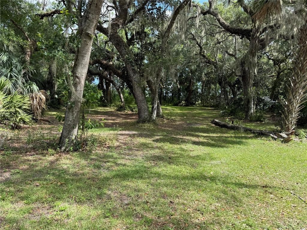 5217 E PARSONS POINT ROAD HERNANDO, FL 34442